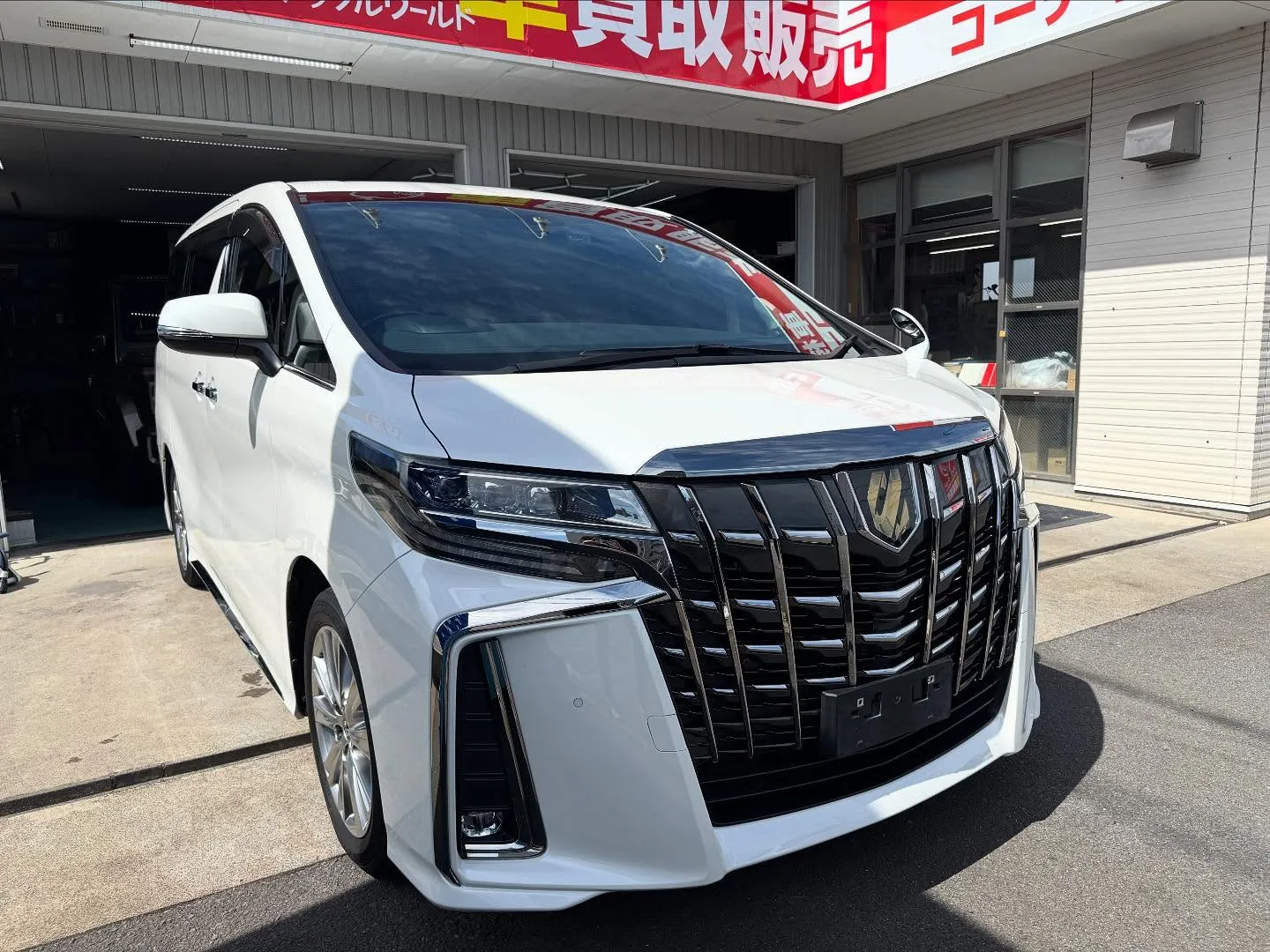 I様、アルファードSタイプゴールドをオーダーいただき誠にあり...